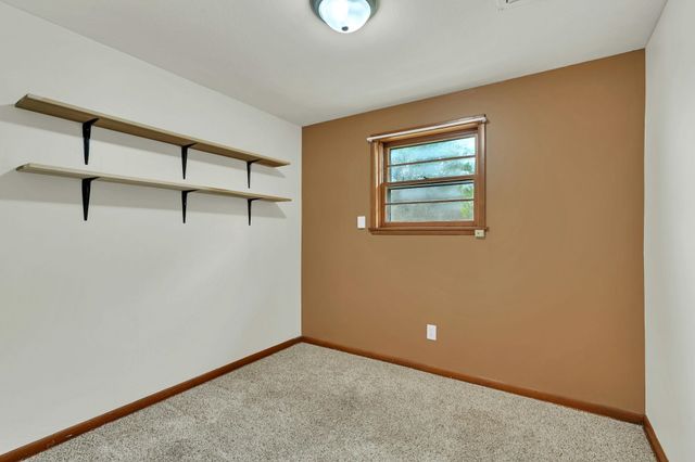 1210 N Farmstead St, Wichita, KS 67208