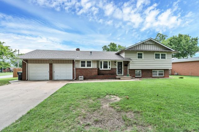 1210 N Farmstead St, Wichita, KS 67208
