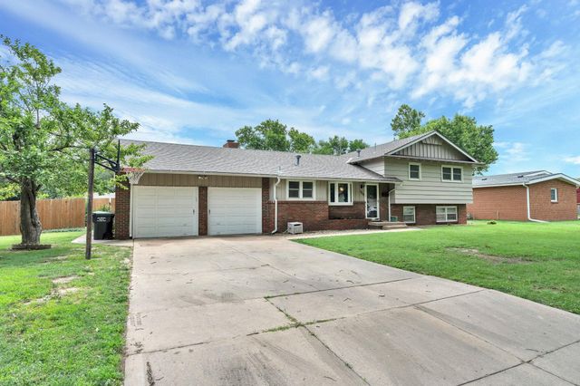1210 N Farmstead St, Wichita, KS 67208