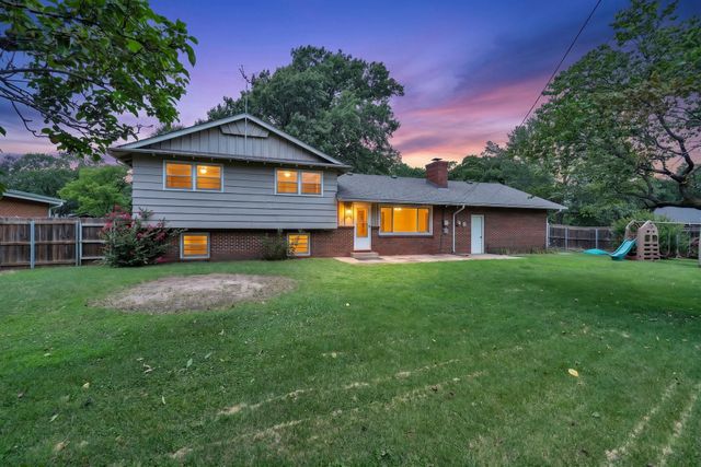 1210 N Farmstead St, Wichita, KS 67208