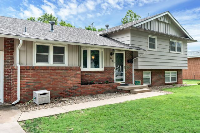 1210 N Farmstead St, Wichita, KS 67208