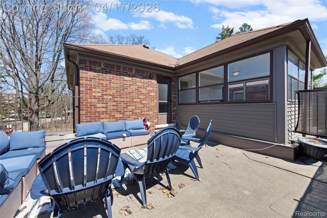 8549 Marygrove Drive, Detroit, MI 48221