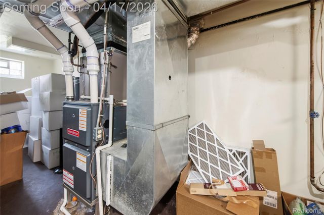 8549 Marygrove Drive, Detroit, MI 48221