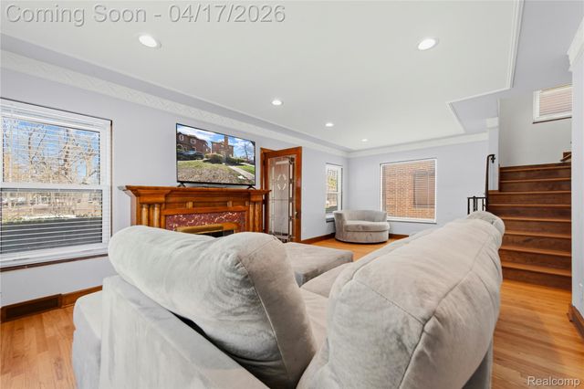 8549 Marygrove Drive, Detroit, MI 48221