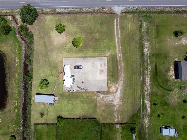 401 Parish Line Road, Lake Charles, LA 70607