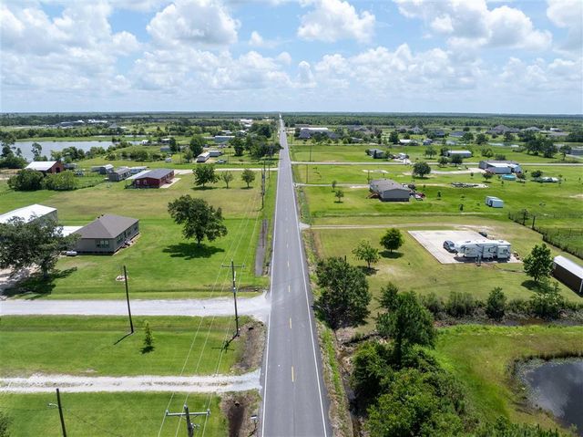 401 Parish Line Road, Lake Charles, LA 70607