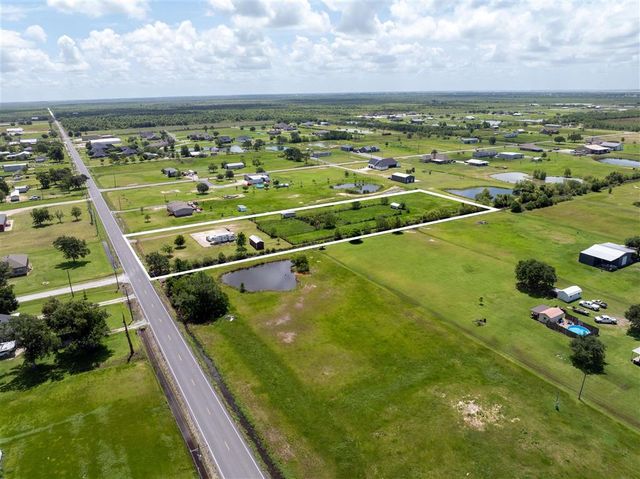 401 Parish Line Road, Lake Charles, LA 70607