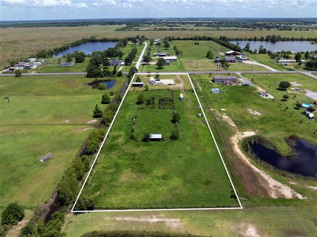 401 Parish Line Road, Lake Charles, LA 70607