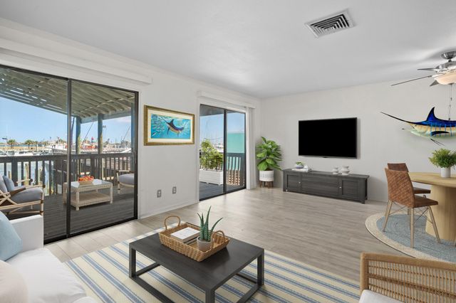 318 W Cotter Ave 1, Port Aransas, TX 78373