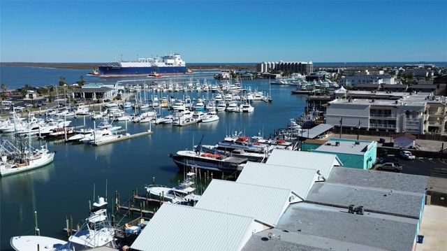 318 W Cotter Ave 1, Port Aransas, TX 78373