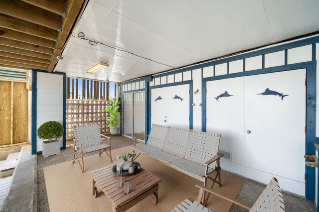 318 W Cotter Ave 1, Port Aransas, TX 78373