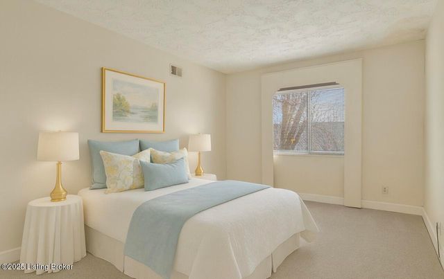 5800 Coach Gate Wynde 319 C, Louisville, KY 40207