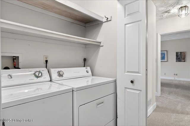 5800 Coach Gate Wynde 319 C, Louisville, KY 40207