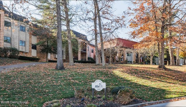 5800 Coach Gate Wynde 319 C, Louisville, KY 40207