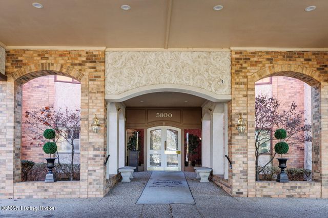 5800 Coach Gate Wynde 319 C, Louisville, KY 40207