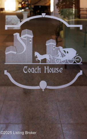 5800 Coach Gate Wynde 319 C, Louisville, KY 40207