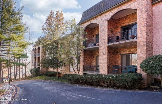 5800 Coach Gate Wynde 319 C, Louisville, KY 40207