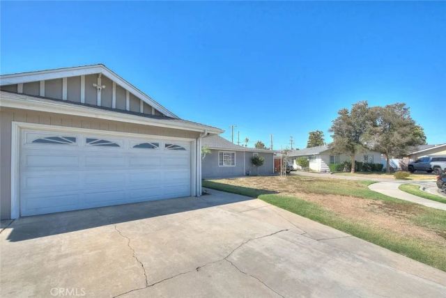 8723 Larkin Court, Riverside, CA 92503