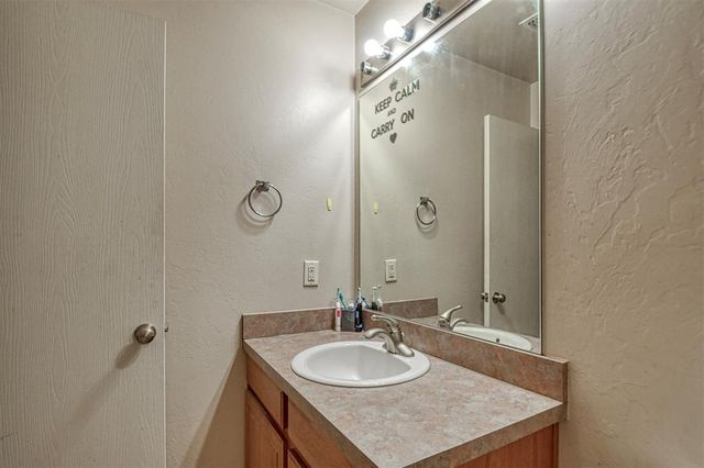 700 Ga Zump Drive, Norman, OK 73069