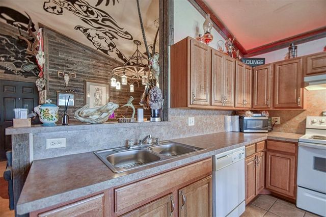 700 Ga Zump Drive, Norman, OK 73069