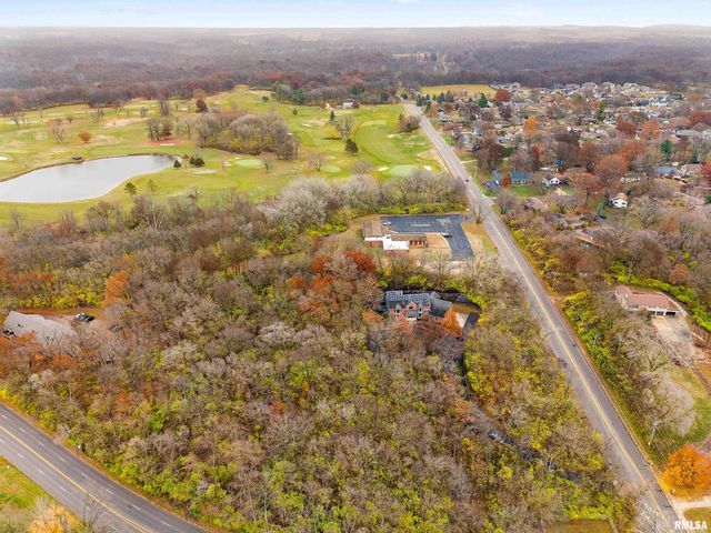 2211 SHERIDAN Road, Pekin, IL 61554