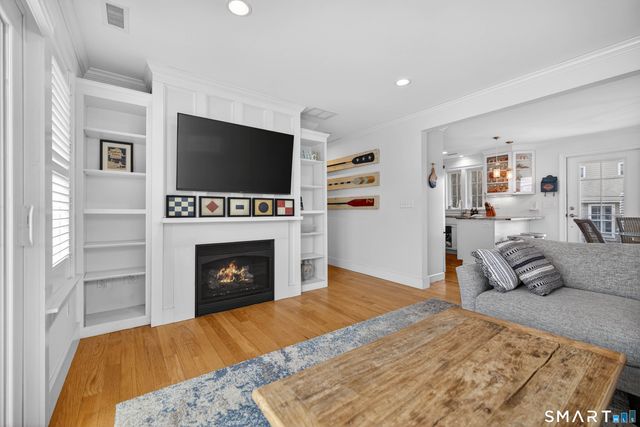 2 Pequot Trail, Old Saybrook, CT 06475