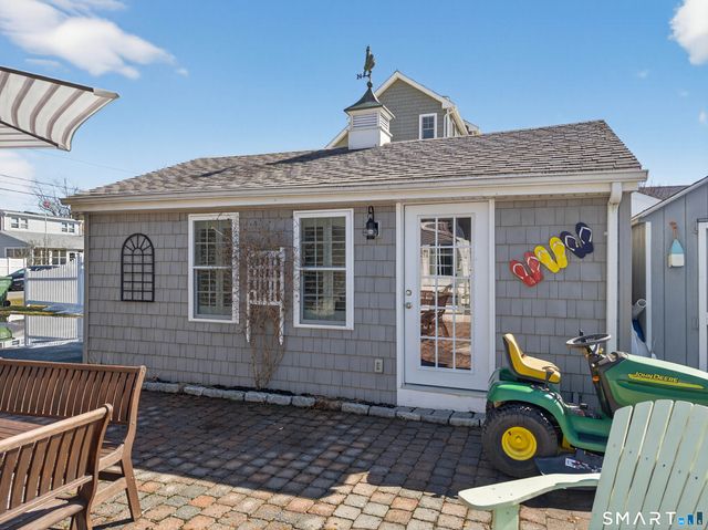 2 Pequot Trail, Old Saybrook, CT 06475