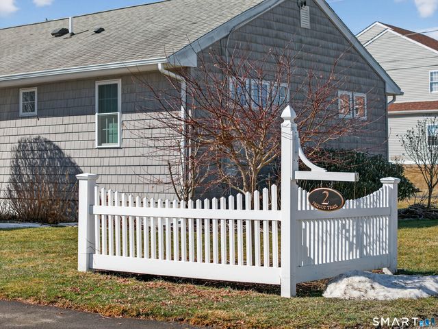 2 Pequot Trail, Old Saybrook, CT 06475