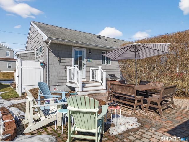 2 Pequot Trail, Old Saybrook, CT 06475