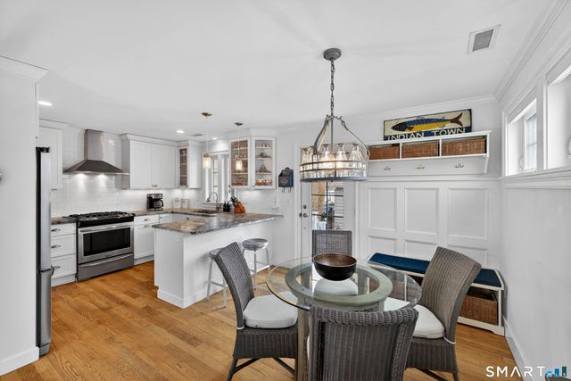 2 Pequot Trail, Old Saybrook, CT 06475