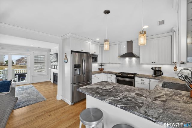 2 Pequot Trail, Old Saybrook, CT 06475