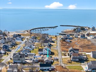 2 Pequot Trail, Old Saybrook, CT 06475