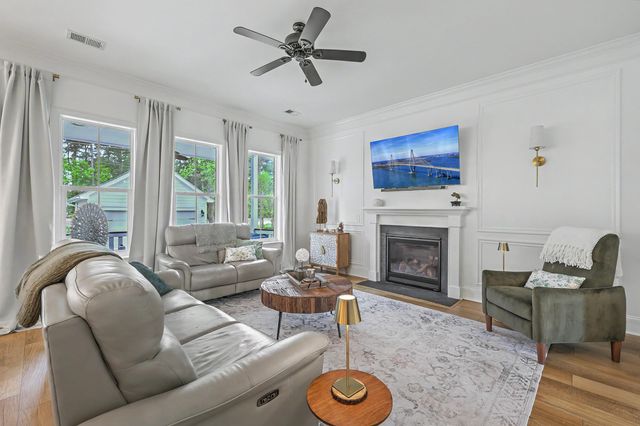 4158 Home Town Lane, Ravenel, SC 29470