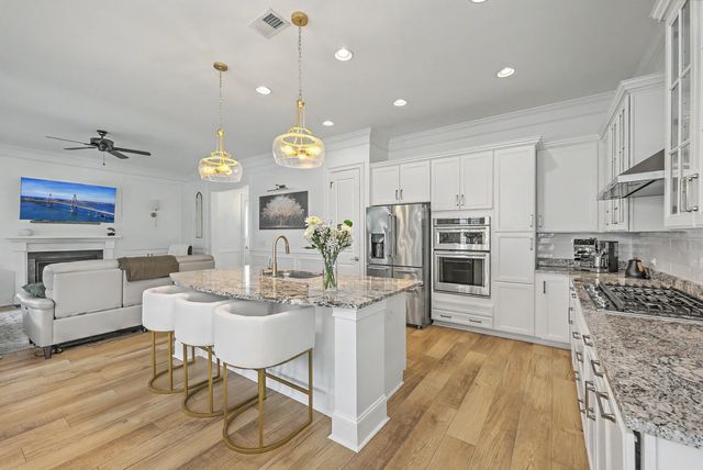 4158 Home Town Lane, Ravenel, SC 29470