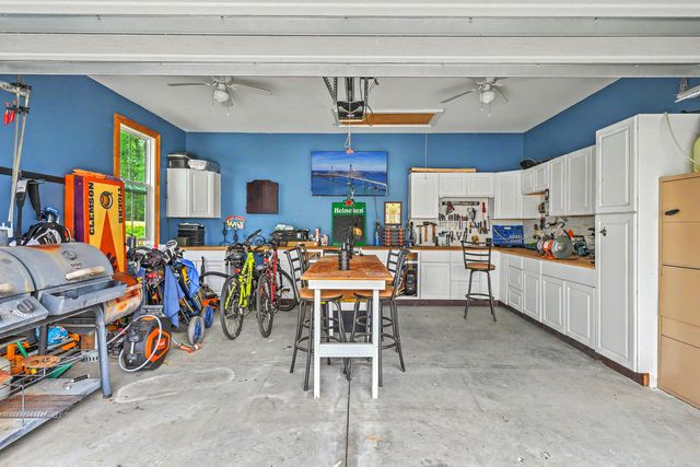 4158 Home Town Lane, Ravenel, SC 29470