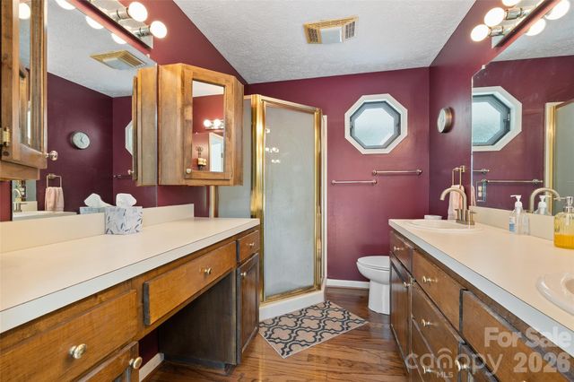 30 Hillcrest Road, Maggie Valley, NC 28751