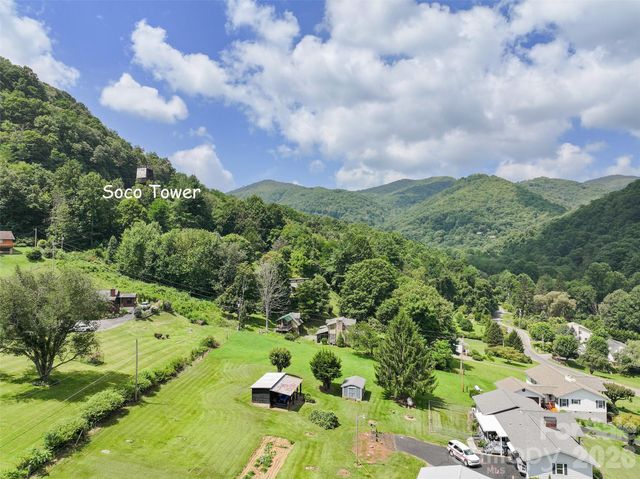 30 Hillcrest Road, Maggie Valley, NC 28751
