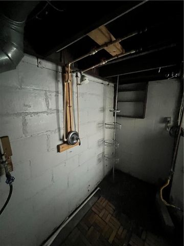 466 Broad St, City Of Washington, PA 15301