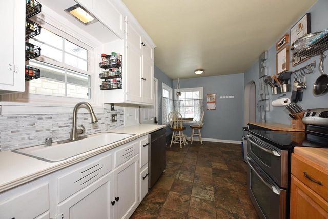 2327 S 79th STREET, West Allis, WI 53219