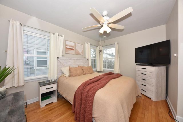 2327 S 79th STREET, West Allis, WI 53219