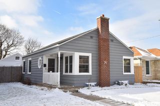 2327 S 79th STREET, West Allis, WI 53219
