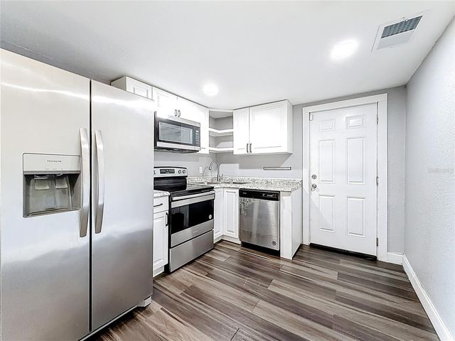 213 CLEVELAND AVENUE, Winter Haven, FL 33881