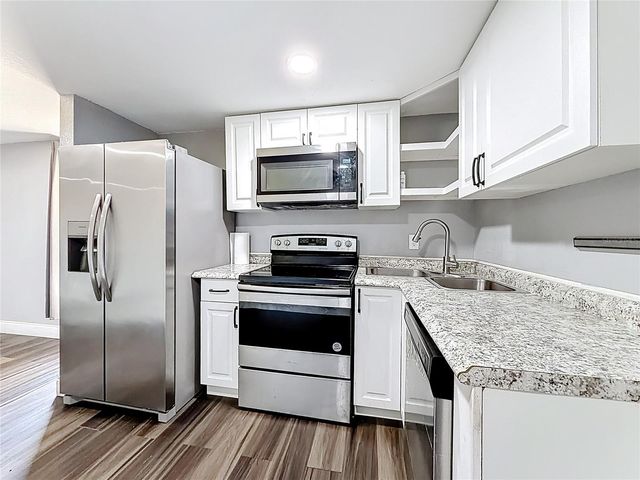 213 CLEVELAND AVENUE, Winter Haven, FL 33881