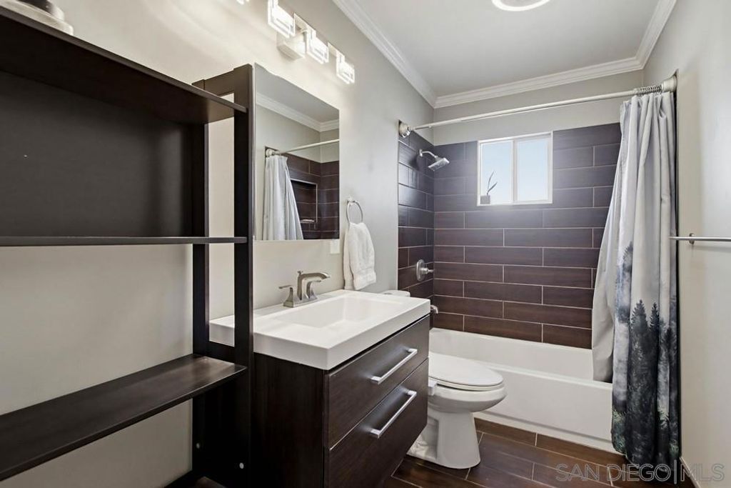 Image 15 of property listing at 1670 Primera St, Lemon Grove, CA 91945