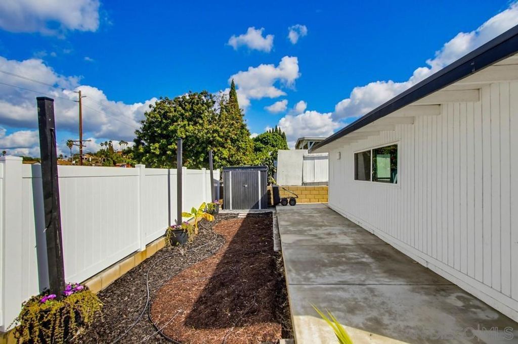 Image 26 of property listing at 1670 Primera St, Lemon Grove, CA 91945