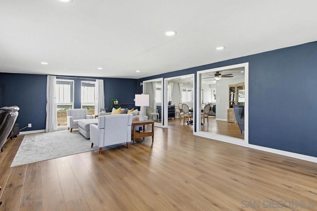 Image 7 of property listing at 1670 Primera St, Lemon Grove, CA 91945