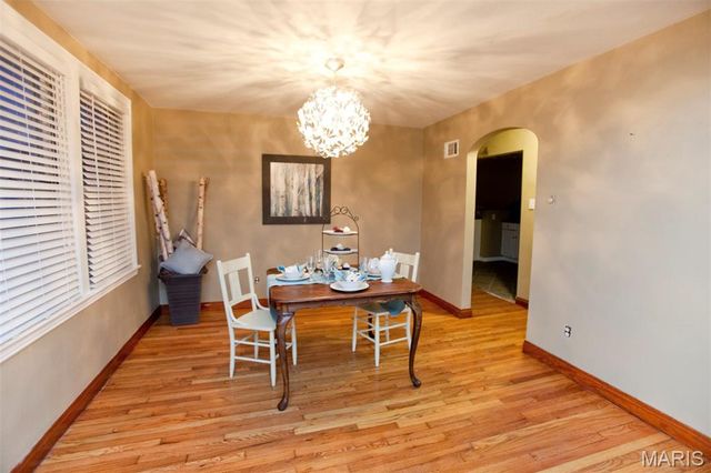 6425 Arthur Avenue, St Louis, MO 63139