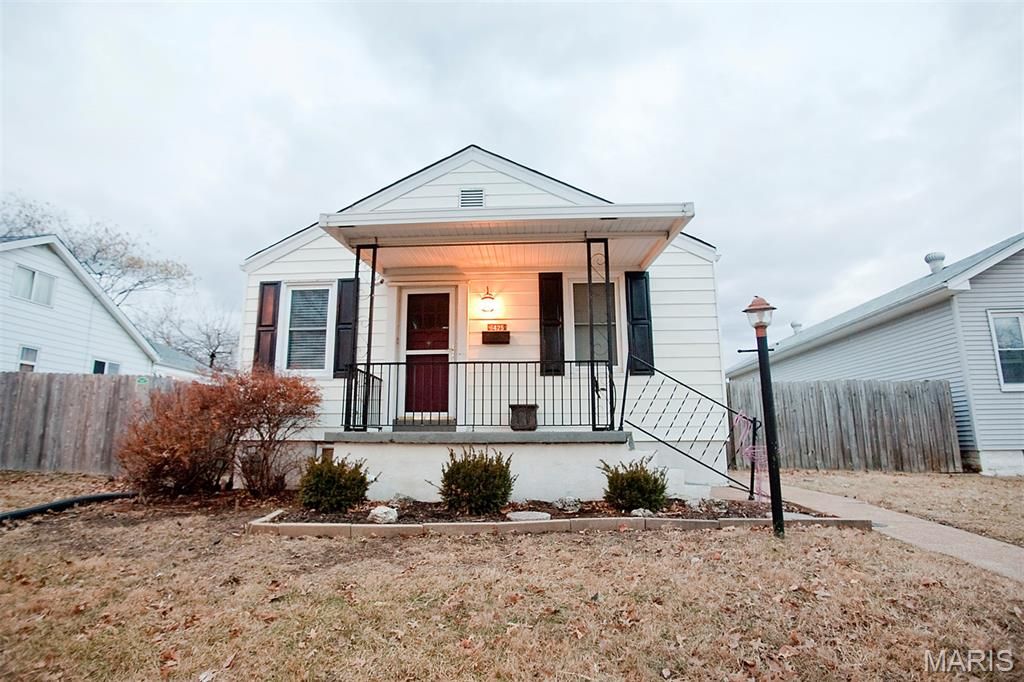 6425 Arthur Avenue, St Louis, MO 63139
