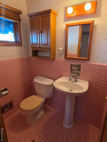 618 Mount Vernon Boulevard, Royal Oak, MI 48073