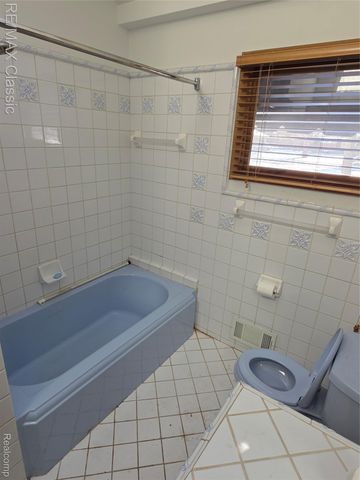 618 Mount Vernon Boulevard, Royal Oak, MI 48073